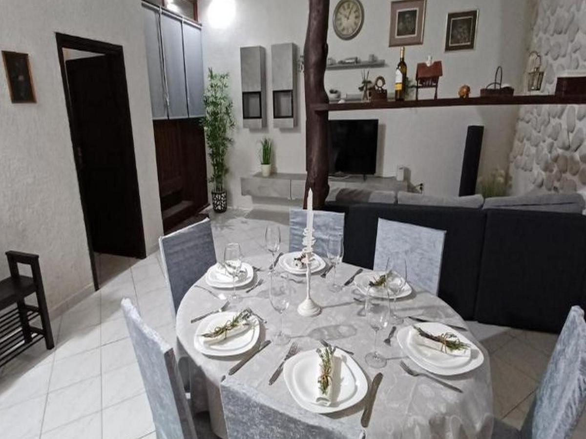 Apartments Katarina Vis Extérieur photo