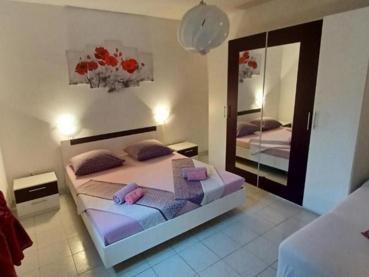 Apartments Katarina Vis Extérieur photo
