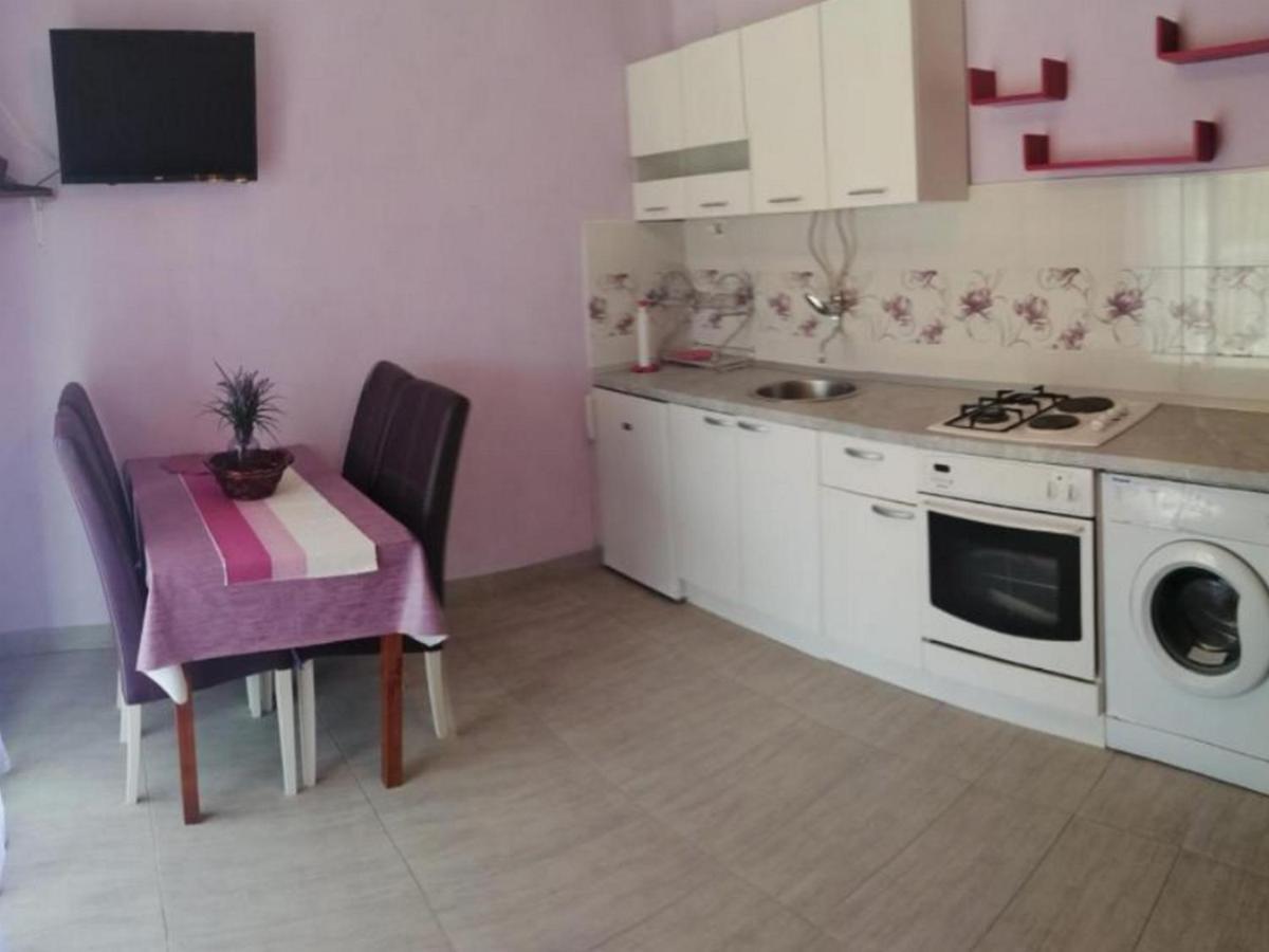 Apartments Katarina Vis Extérieur photo
